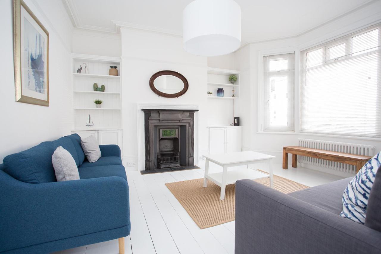 Elegant York House - On A Beach Road, Sleeps 12, With Sea Views Worthing Luaran gambar